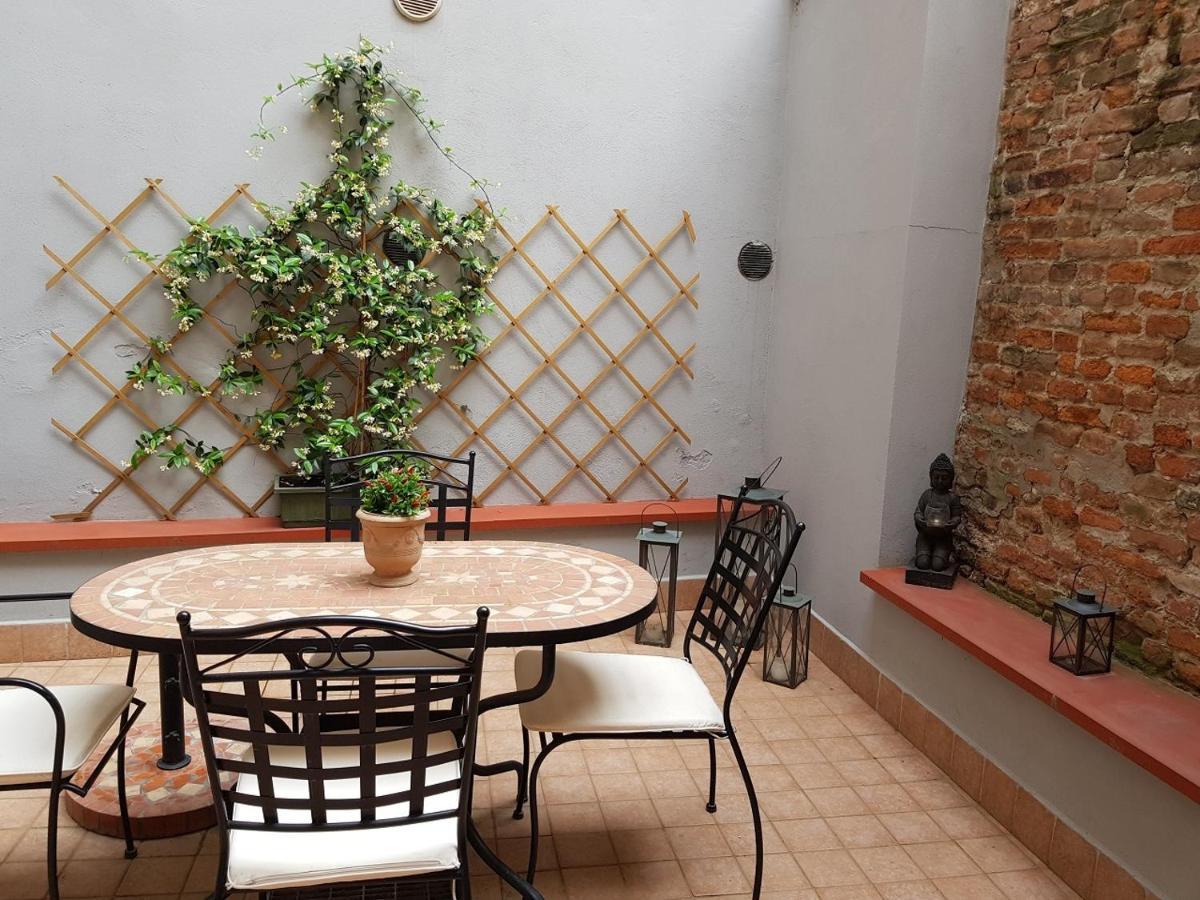 Apartament Nell'Antico Ghetto Ebraico Ferrara Zewnętrze zdjęcie