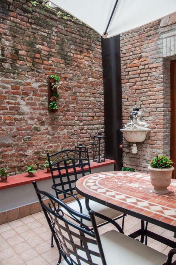 Apartament Nell'Antico Ghetto Ebraico Ferrara Zewnętrze zdjęcie